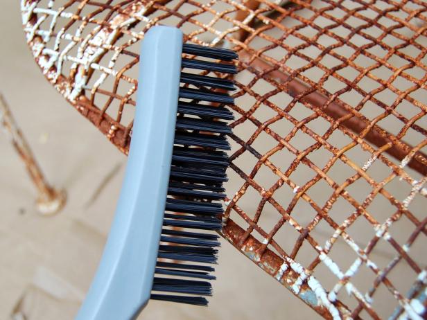 How To Spray Paint Metal Chairs