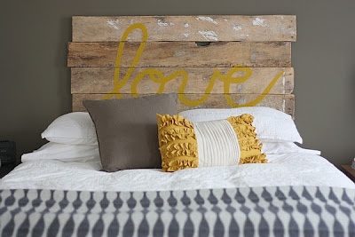 pallet headboard