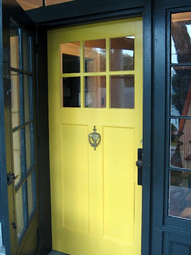 The 7 Most Welcoming Colors for Your Front Door – Sunlit Spaces | DIY ...
