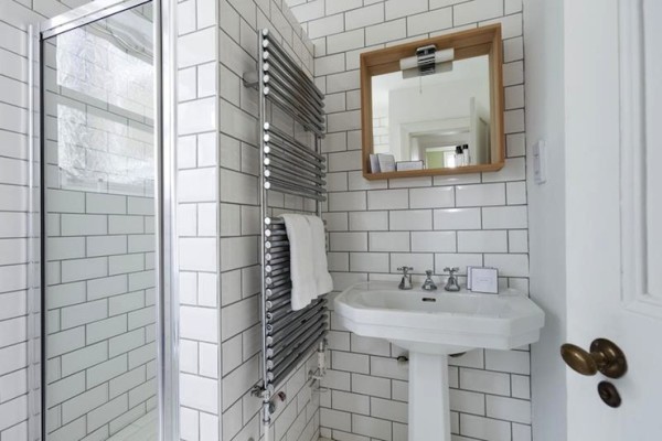 Paint Ceramic Floor Tile: How To - DIY Ideas - Sunlitspaces.com