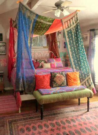 7 Dreamy DIY Bedroom Canopies