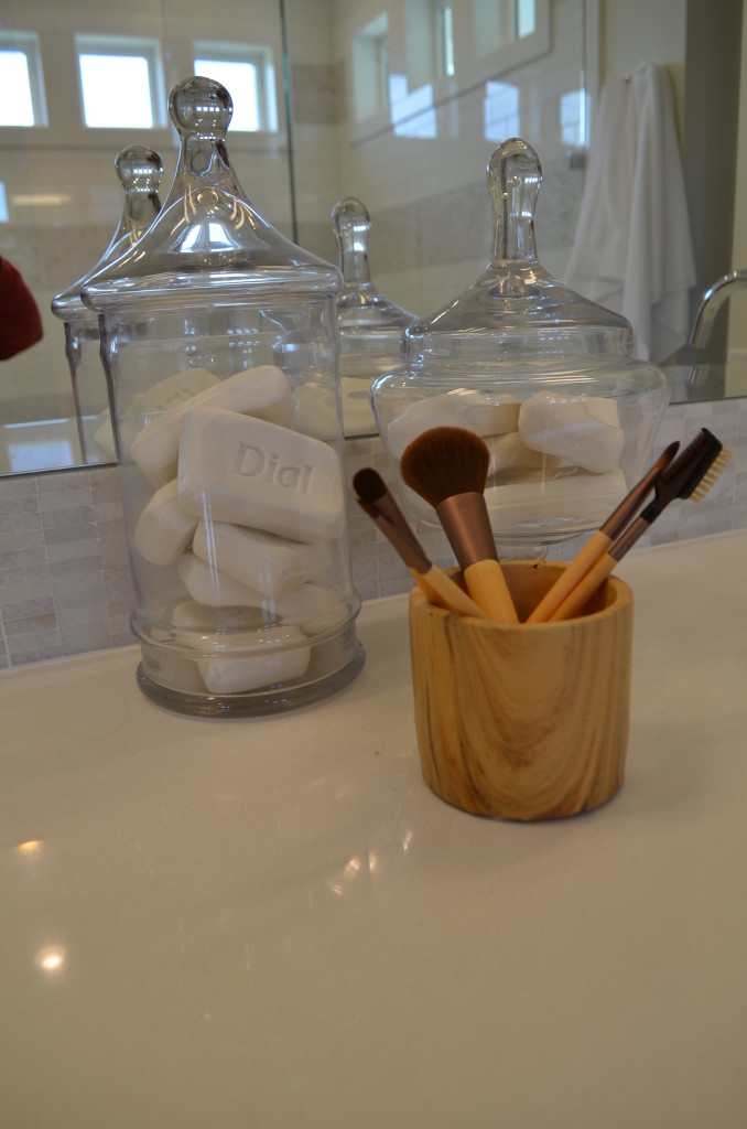 Cute Decor for Bathroom Counters