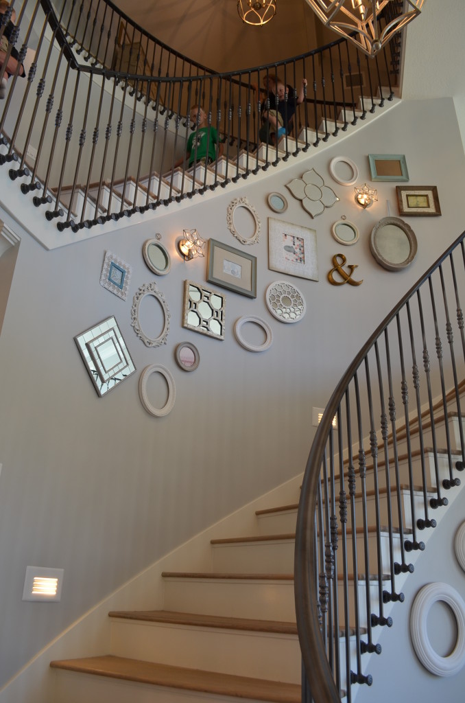 Great Ways to Decorate Your Staircase