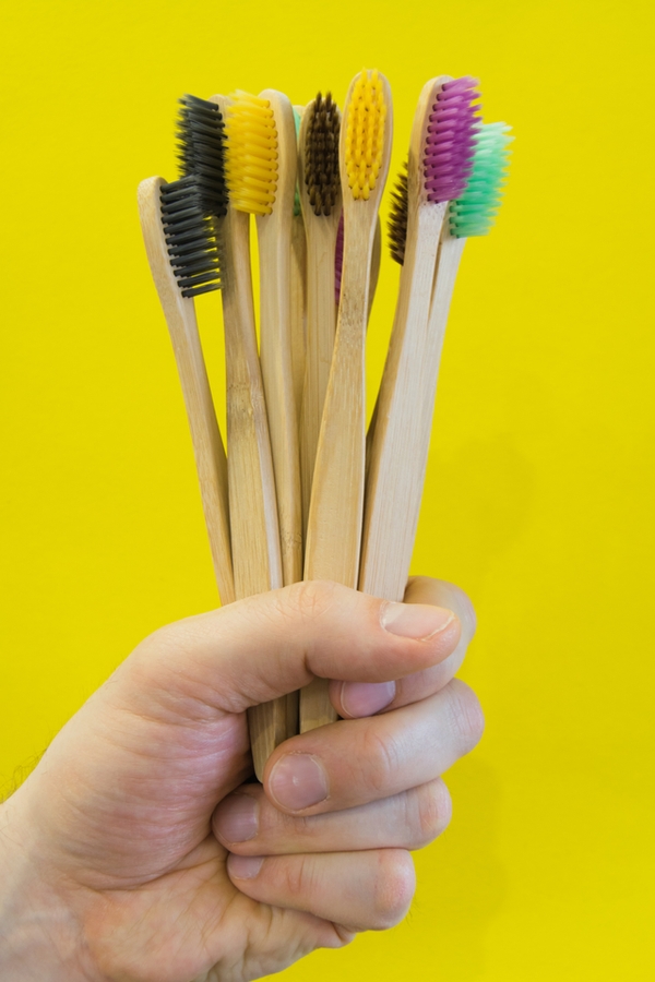 It can be super useful to keep a list of things you should throw away. This list helps streamline your cleaning & organization! Make sure you switch out your old toothbrush for a new one every few months. 