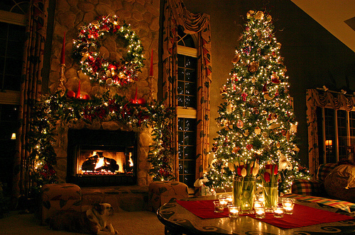 Christmas tree, Christmas tree decor, DIY decor, holiday decor, home decor, DIY home decor, popular pin.