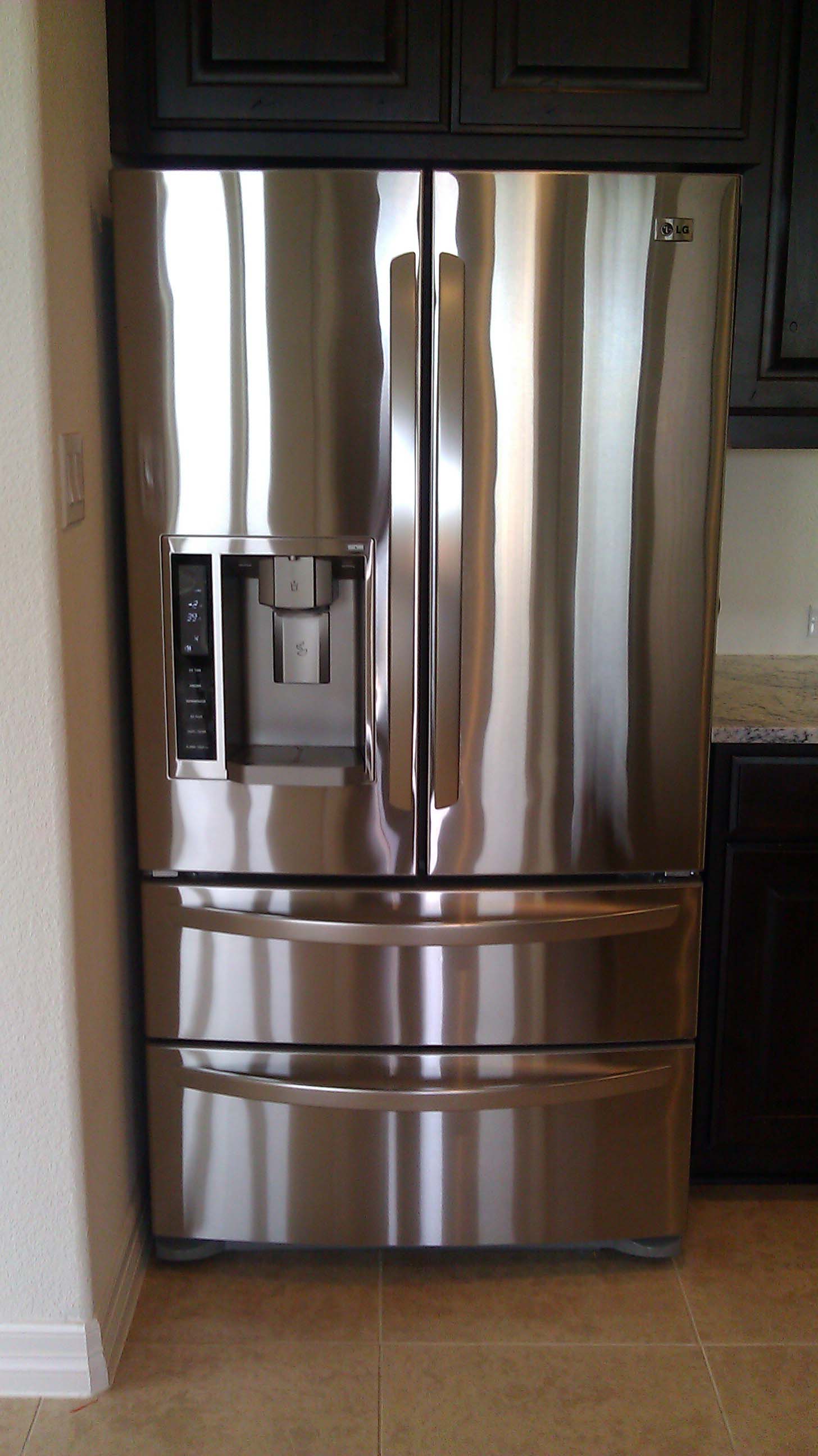 Kitchen, how to easily update your kitchen ,popular pin, kitchen upgrades, popular pin, DIY home improvement, easy home improvement, home improvement hacks.
