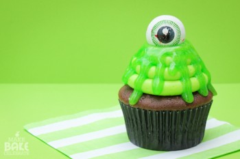 20 Yummy Halloween Cupcake Recipes11