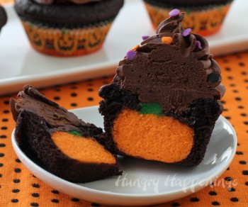 20 Yummy Halloween Cupcake Recipes18