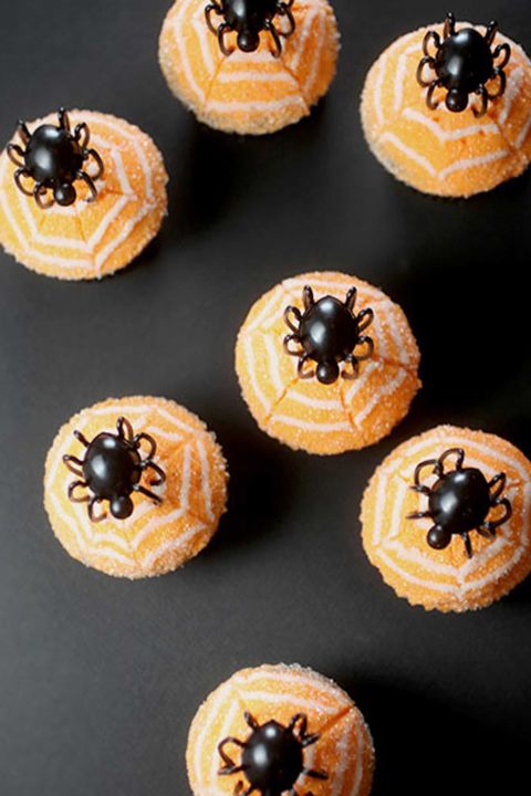 20 Yummy Halloween Cupcake Recipes19