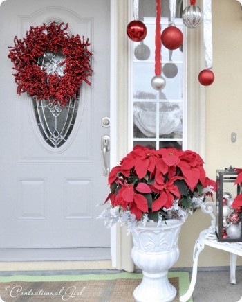 20 Ways to Decorate Your Porch for Christmas18