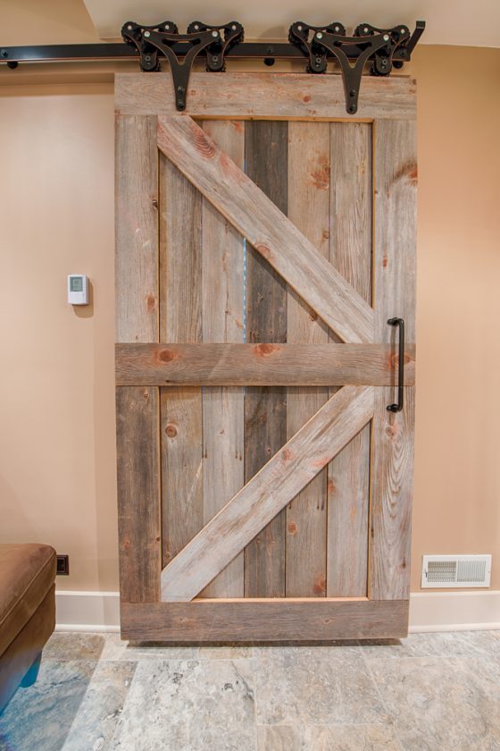 Farmhouse Barn Doors: Barn Doors - Farmhouse - Sunlitspaces.com