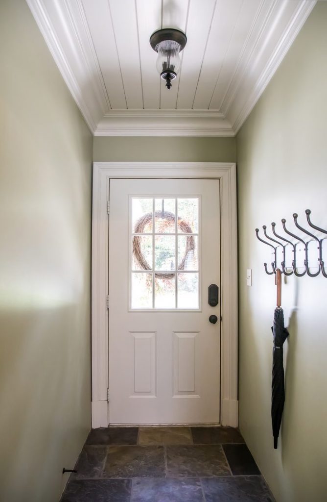 Shiplap isn't just a plain Jane way to cover a wall. Shiplap is more versatile than you may think. Learn how to use shiplap in your entryway! 